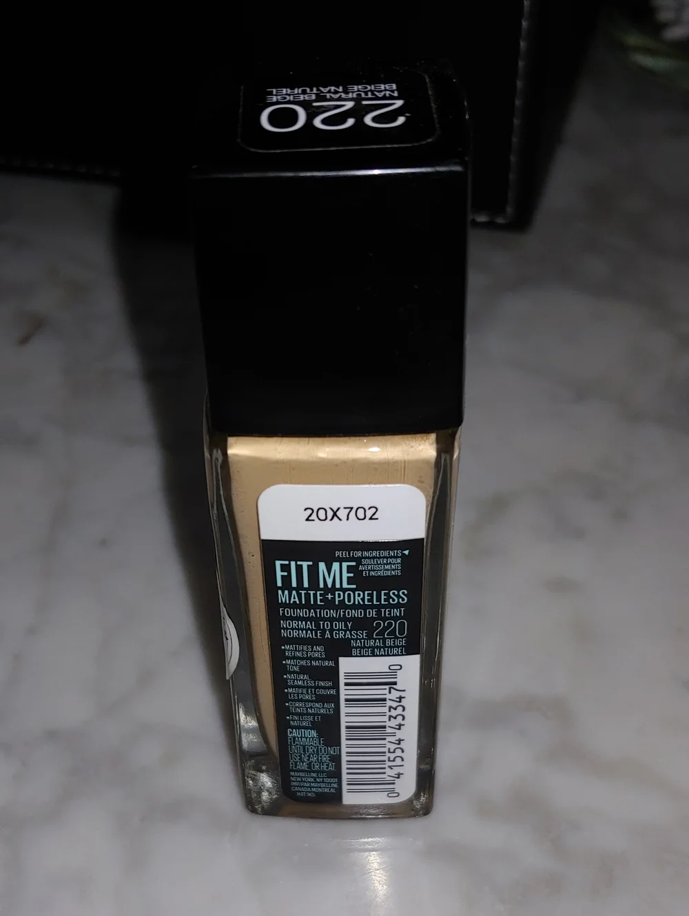 NWT Maybelline Fit Me Matte + Poreless Foundation - Natural Beige Shade 220